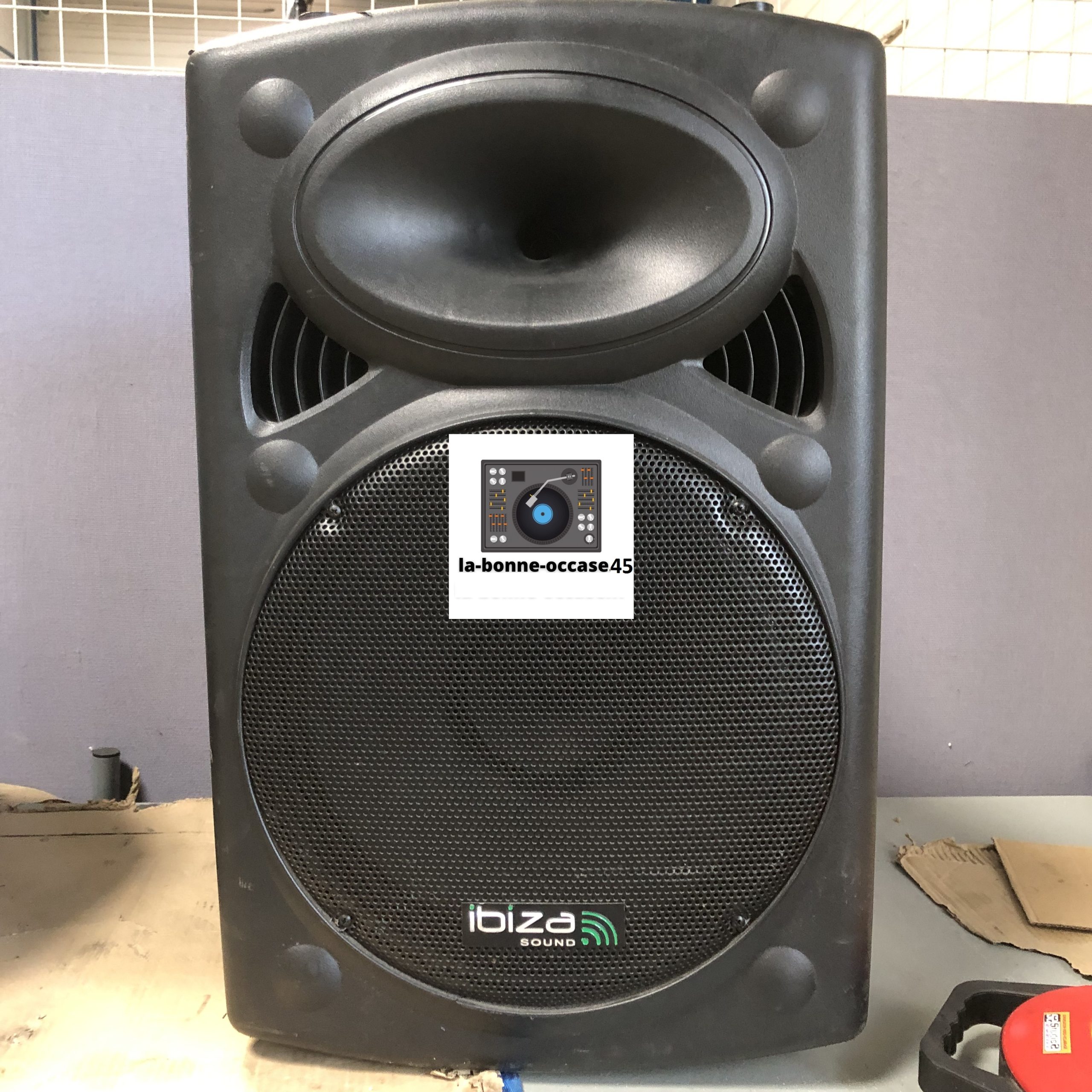 Port 15 VHF Enceinte Ibiza Sound